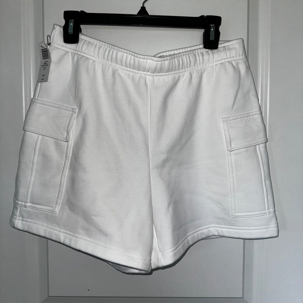 Aritzia cargo shorts